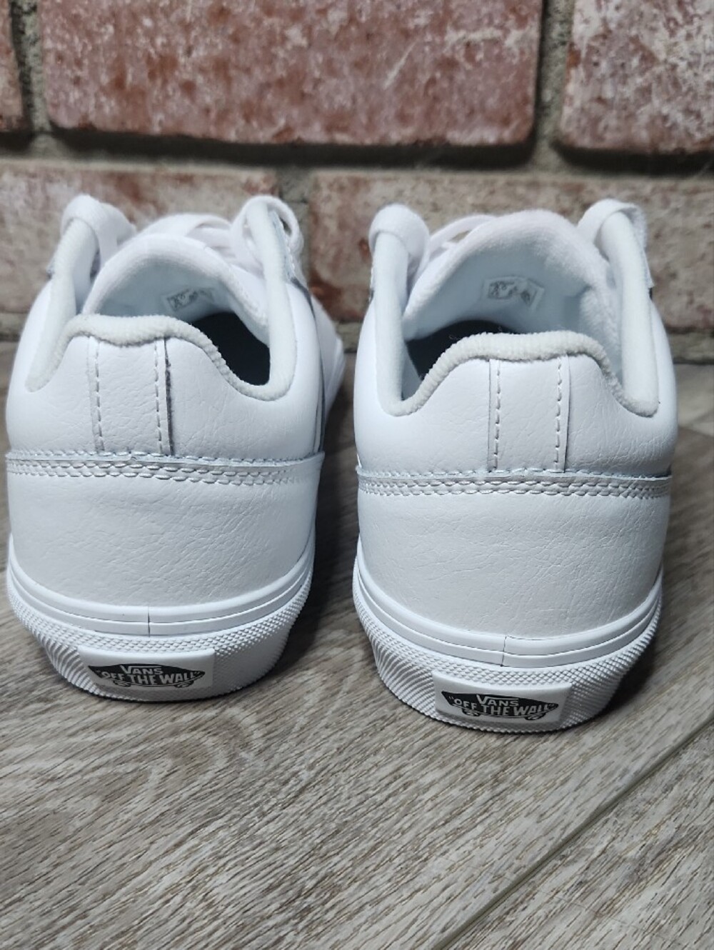 Vans Seldan White Low-Top Leather Sneakers Women's 8 NWOB - Picture 7 of 11